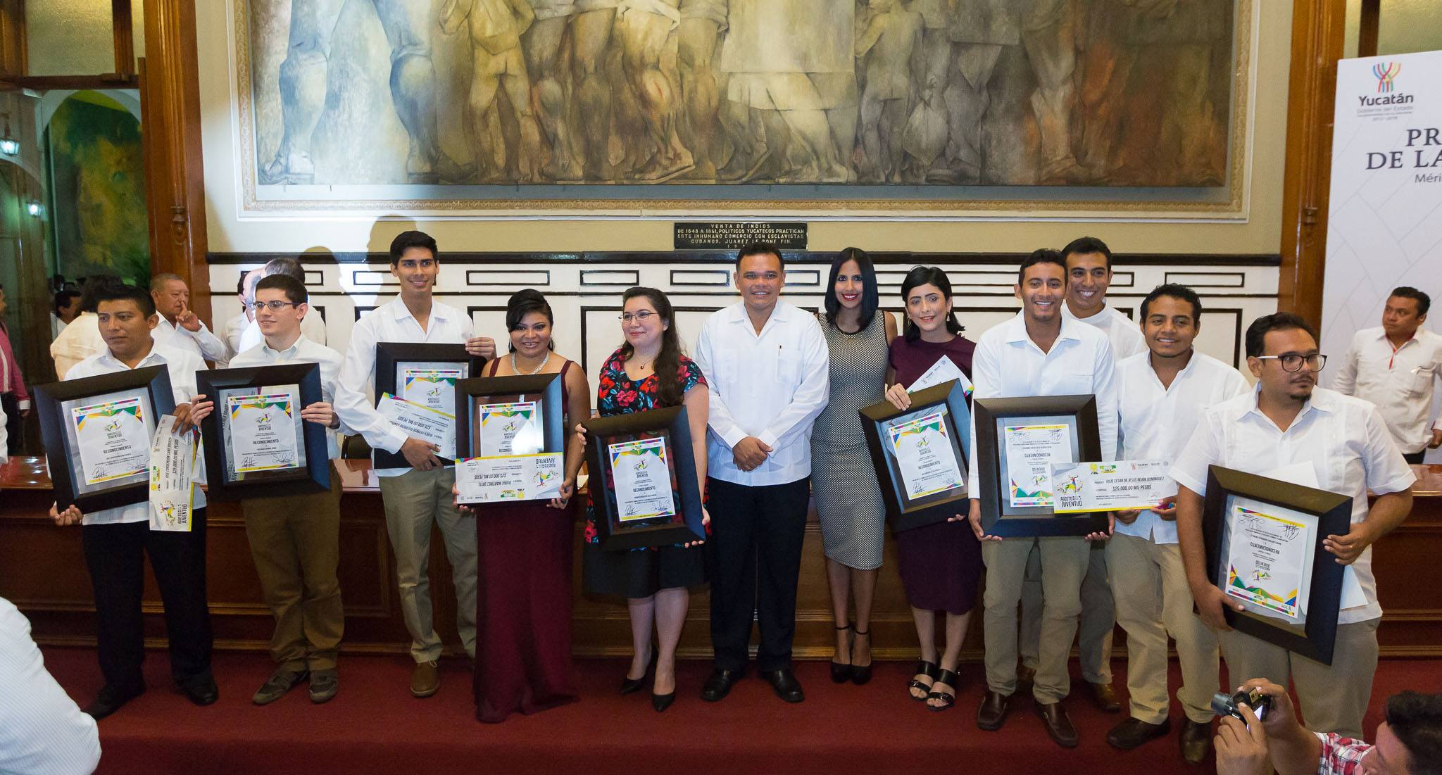 Juventud decidida e innovadora construye el hoy de Yucatán: RZB