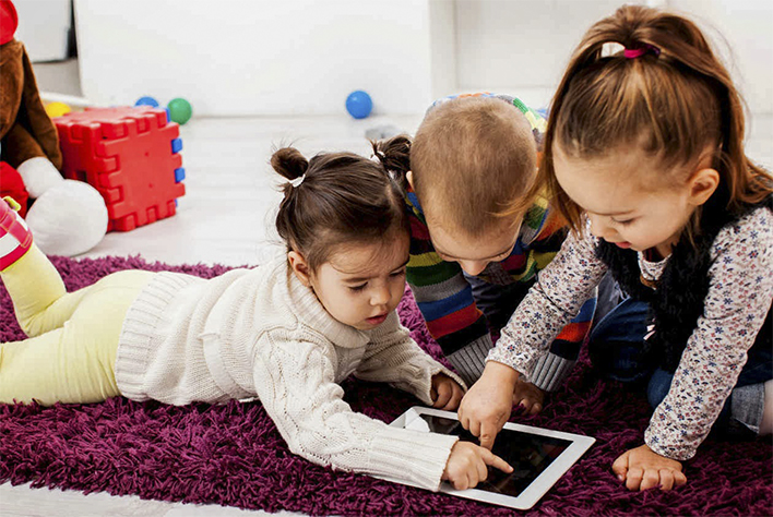 Los niños de entre 2 y 3 años son más propensos a responder a pantallas táctiles 