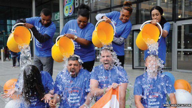 Cómo el Ice Bucket Challenge ayudó a científicos de la ALS
