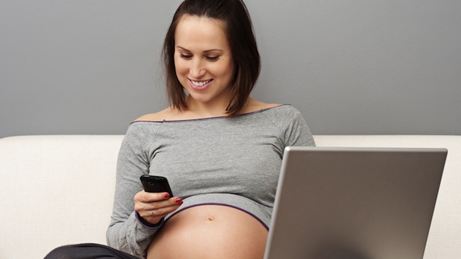 ¿Son adversos durante el embarazo los campos electromagnéticos (CEM) emitidos por dispositivos de internet?